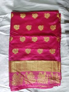 Pink & Gold Peacock Saree🌷