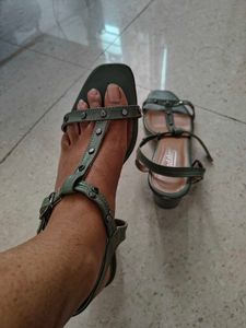 Roadster Green Heels