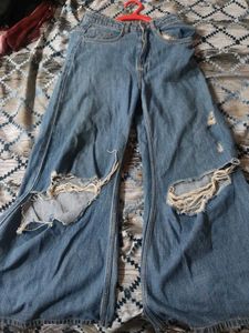 Distressed Wide Leg Jeans