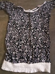 Beautiful Black And White Printed Top With Off Shoulder.. No Flaws Wore Only 1-2 Times.