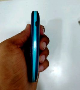 Samsung Guru FM Plus Keypad Mobile Phone