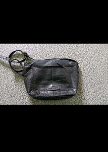 Chic Black Crossbody Bag