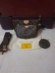 Louis Vuitton pochette