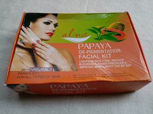 Papaya De-Pigmentation Facial Kit