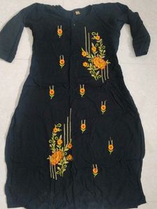 Elegant Embroidered Kurta