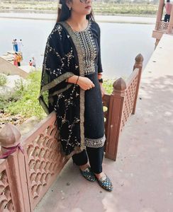 Kurta ,trouser And Dupatta Set