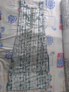 Slivless Kurti