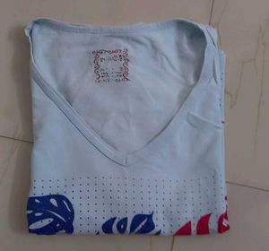 Cute Crop Top 🩵...