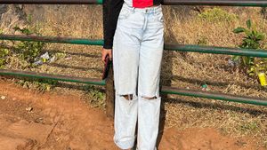 Ripped Straight Leg Jeans