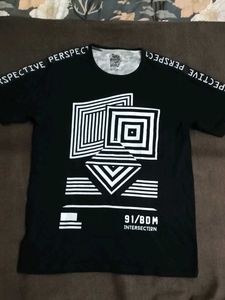 Bare Round Neck Tshirt In M Size