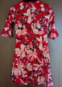 New : Floral Print Mini Dress