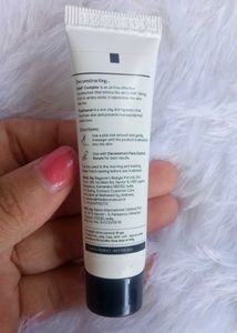 Minimalist skin and hair care