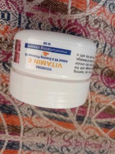 New Face Whitning cream