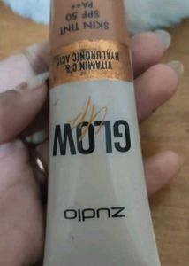 Zudio Glow Skin Tint SPF 50