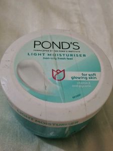 Pond's Light Mosturiser