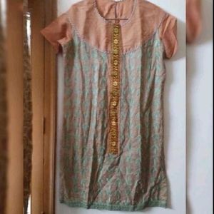 Embroidered Khadi cotton kurta set