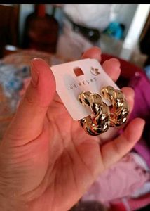 Golden Twistes Hoops