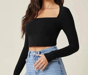 Black Long Sleeve Crop Top