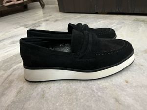 Black Loafers - Casual Style