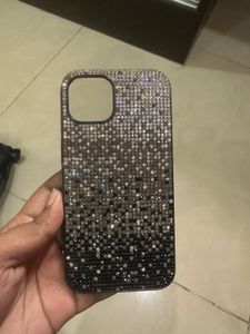 It’s a iPhone 14 Black Cover