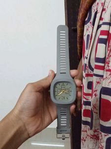 Grey Trending Watch