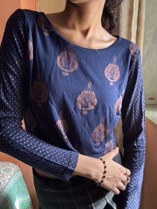 blue floral crop top