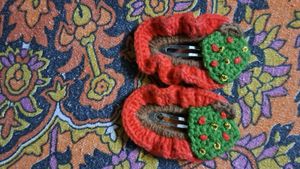 Crochet Hair Clips - Festive Flair