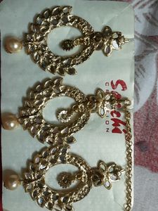 Jewellary To Be Worn At Weddings