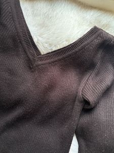 Black V-Neck Long Sleeve Top