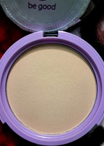 MYGLAMM Riveve Foundation With Medium Cove