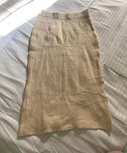 32-40Beige Knit Midi Skirt