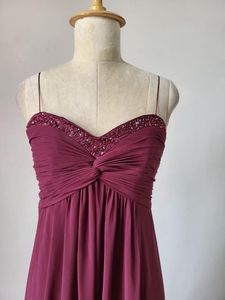 Elegant Burgundy Maxi Dress