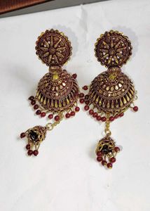 2 Earing Sets And 1 Necklace Set