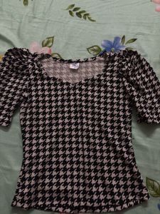 Houndstooth Print Top