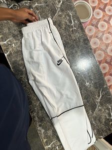 Nike Lower