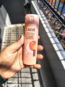 Lakme Peach Milk Moisturizer