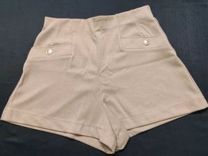 H&amp;M Beige Shorts