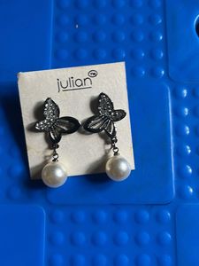 Black Metal Butterfly Earring With Pearl Hanging