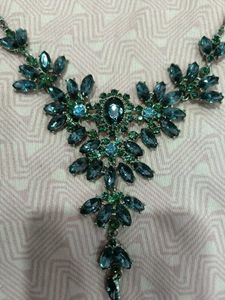 Elegant Floral Statement Necklace