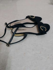 Massimo Dutti Suede Sandals