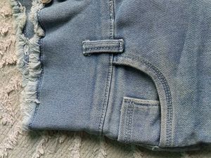 Combo Of Blue Denim Jeans And Cute T Shirt For Gir