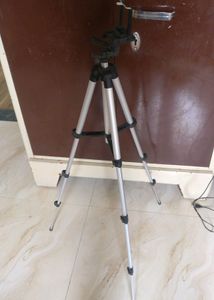 Tripod Mobile and Camera Stand