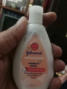 Johnson&#39;s Cotton Touch Newborn Lotion Pack 6
