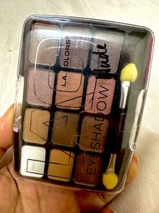 Price Drop‼️L.A. Colors Nude Eyeshadow Palette