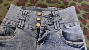3 Button Blue Jeans For Girls Read Description 1st