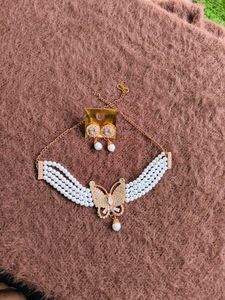 Butterfly Pearl Choker Set