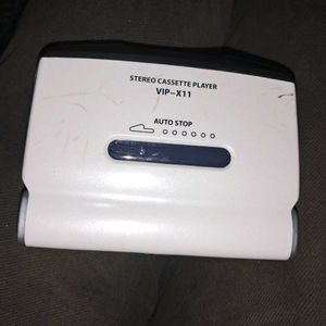 ANTIQUE SANYO WALKMAN