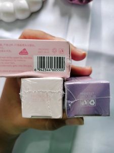 Gege Bear Exclusive Lip Glaze Stock