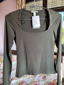 H&M Square Neck Long Sleeve Top/Size-XS