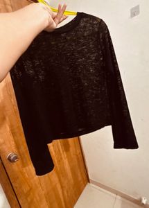 Chic Black Bell Sleeve Crop Top